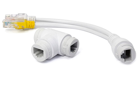 CM1 PoE объединитель/разветвитель Optimus