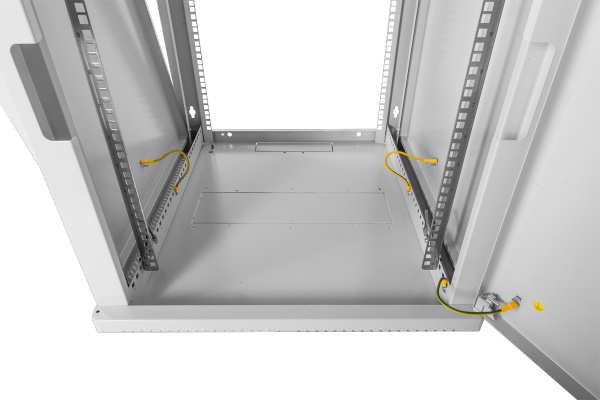 ШРН-12.650 Шкаф настенный 12U 600x650мм дверь стекло, серый
