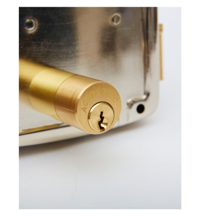 AT-EL101GF.3 (открывается наружу, петли слева) (серебро) замок электромеханический накладной ACCORDTEC